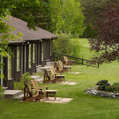 Pinestone Resort, Conference Centre, Spa & Golf Course Халибертон Экстерьер фото