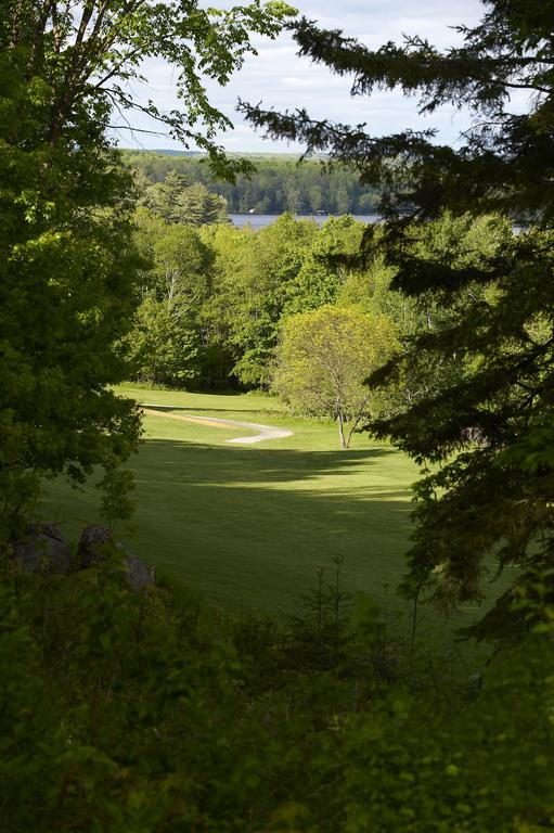 Pinestone Resort, Conference Centre, Spa & Golf Course Халибертон Экстерьер фото